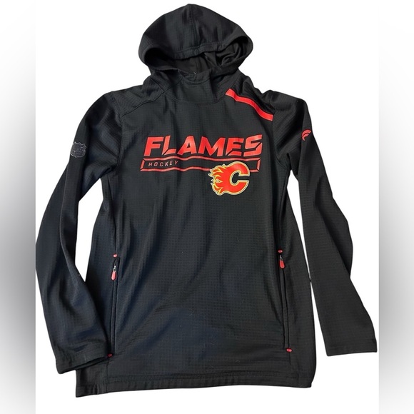 Calgary Flames Hockey Black Hoodie size small - Picture 1 of 5